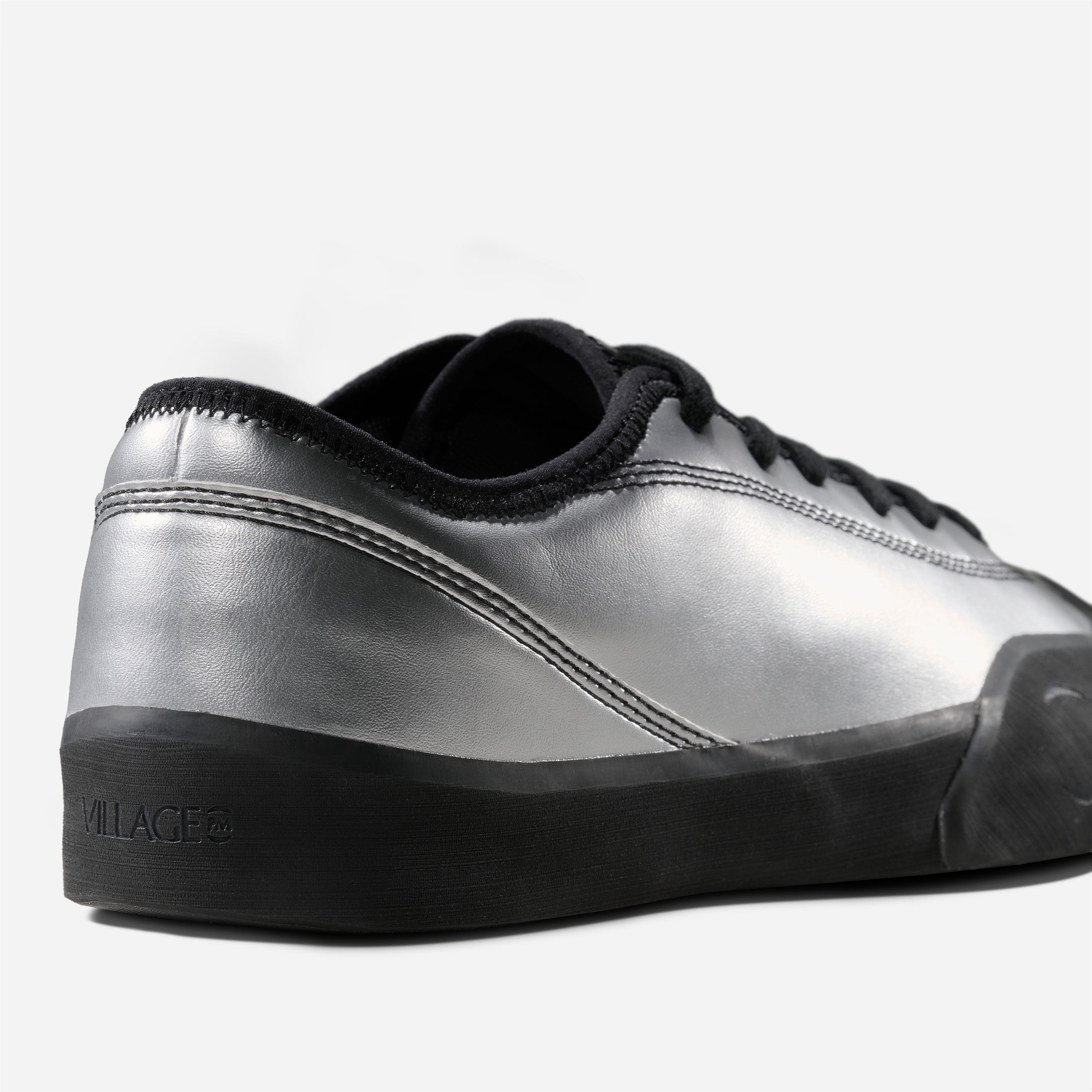 Village PM - 1.30 PM Synth. Leather - Silver / Natural Black
