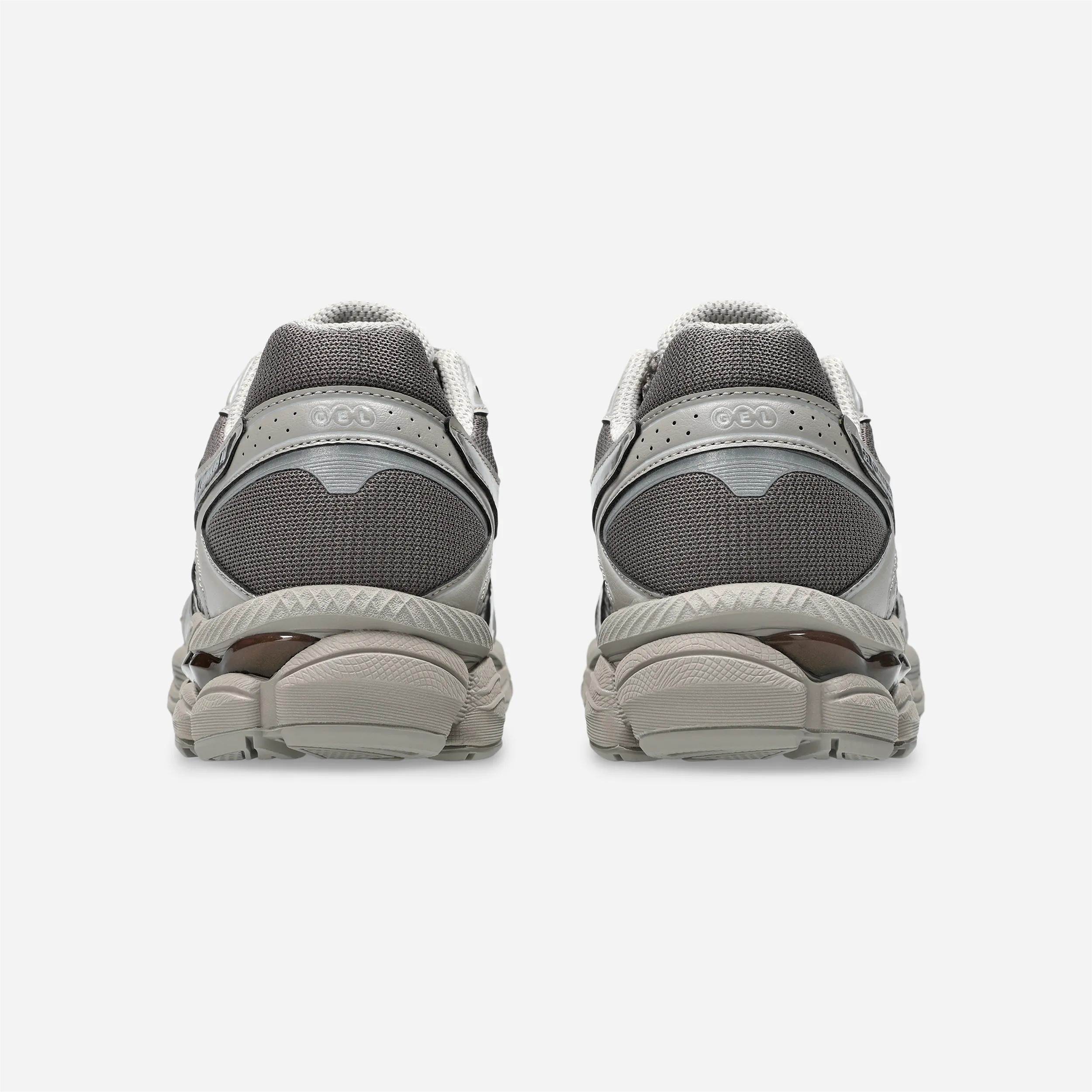ASICS GEL-Cumulus 16 Cocoa Powder Pure Silver