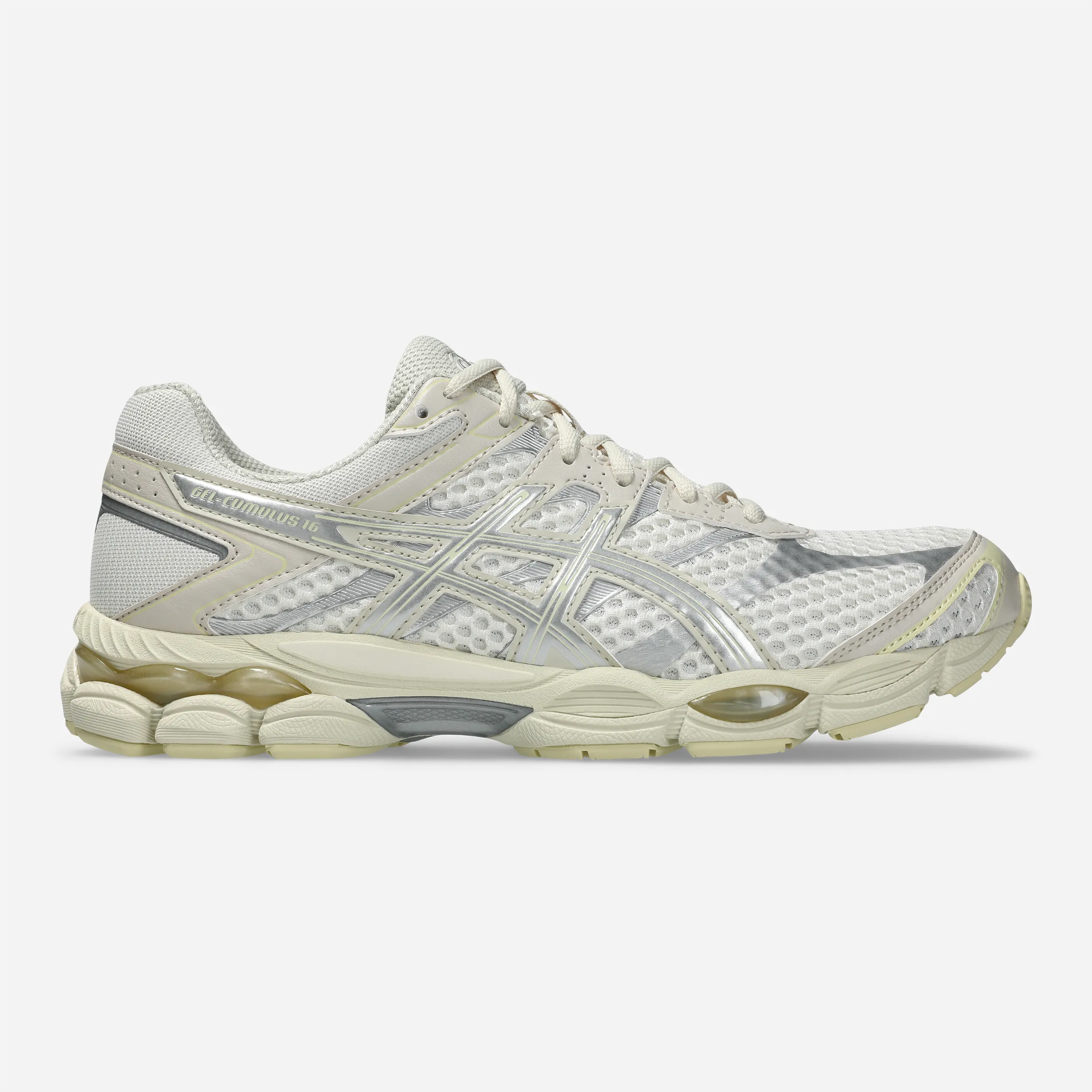 ASICS GEL-Cumulus 16 Cream Pure Silver, sneakers premium coloris crème et argenté, vue profil