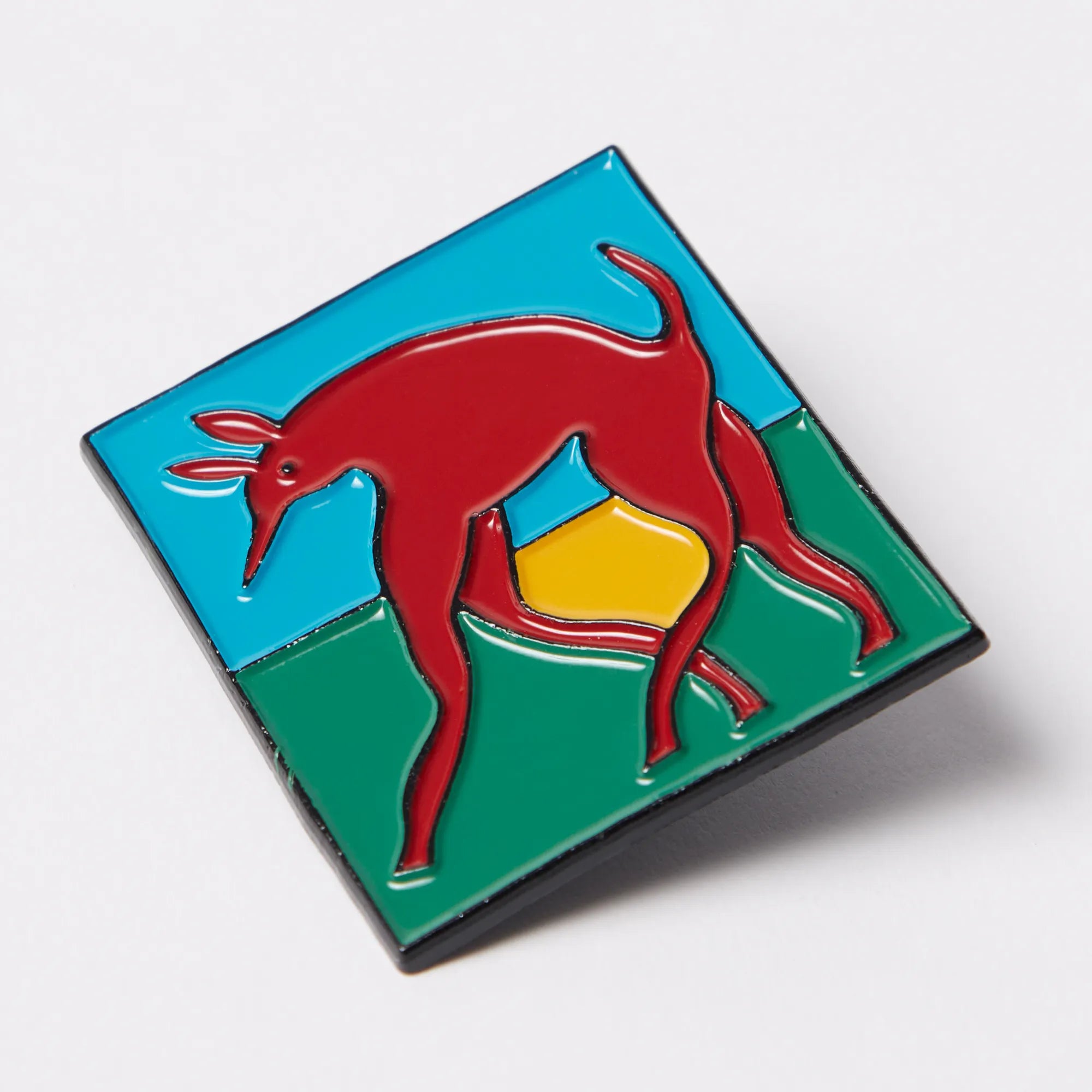 Parra Bear Dog Hammer Enamel Pin Green