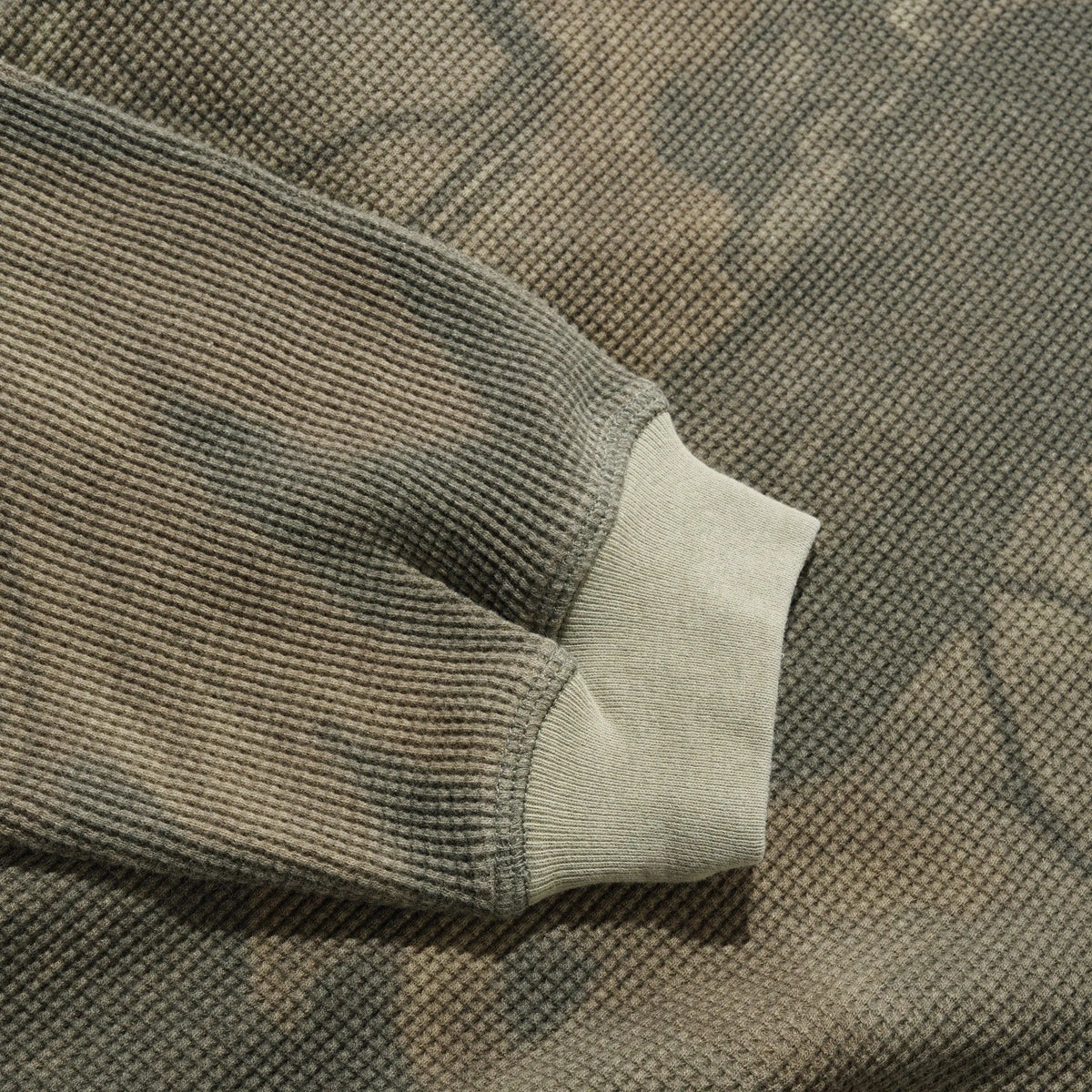 T-shirt Butter Goods Thermal L/S Top Forest Camo