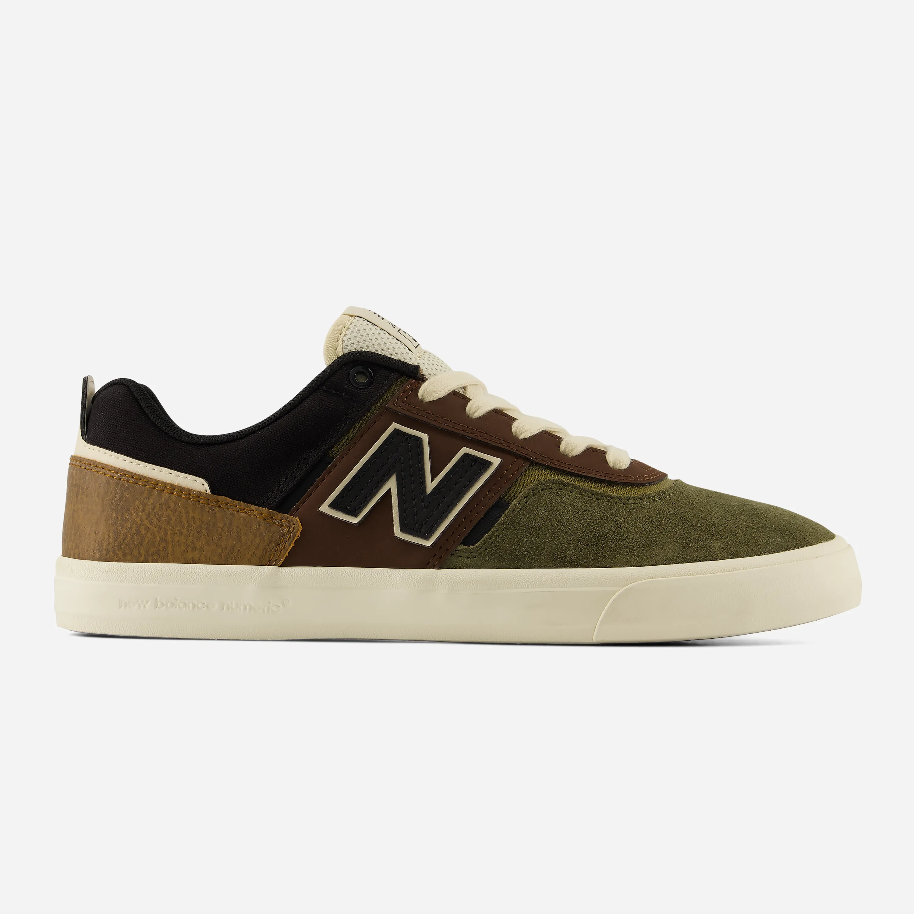 Chaussure de skate vulcanisée New Balance 306 Pumpernickel Black vue de profil.