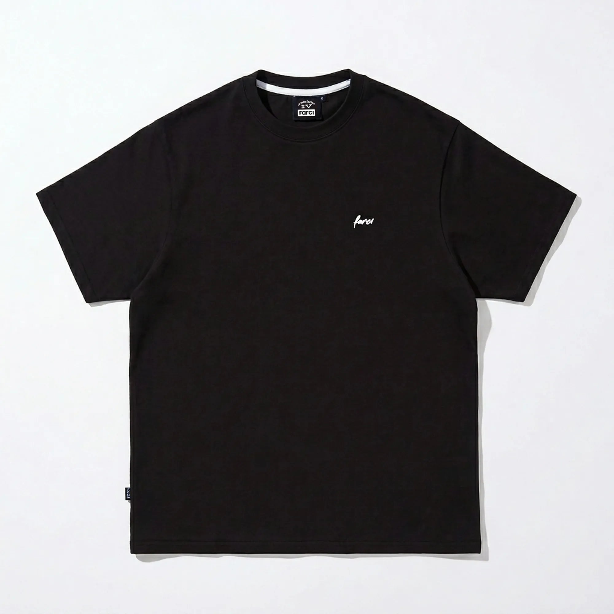 T-shirt streetwear premium noir Farci Studio Subwax face avec logo brodé blanc.