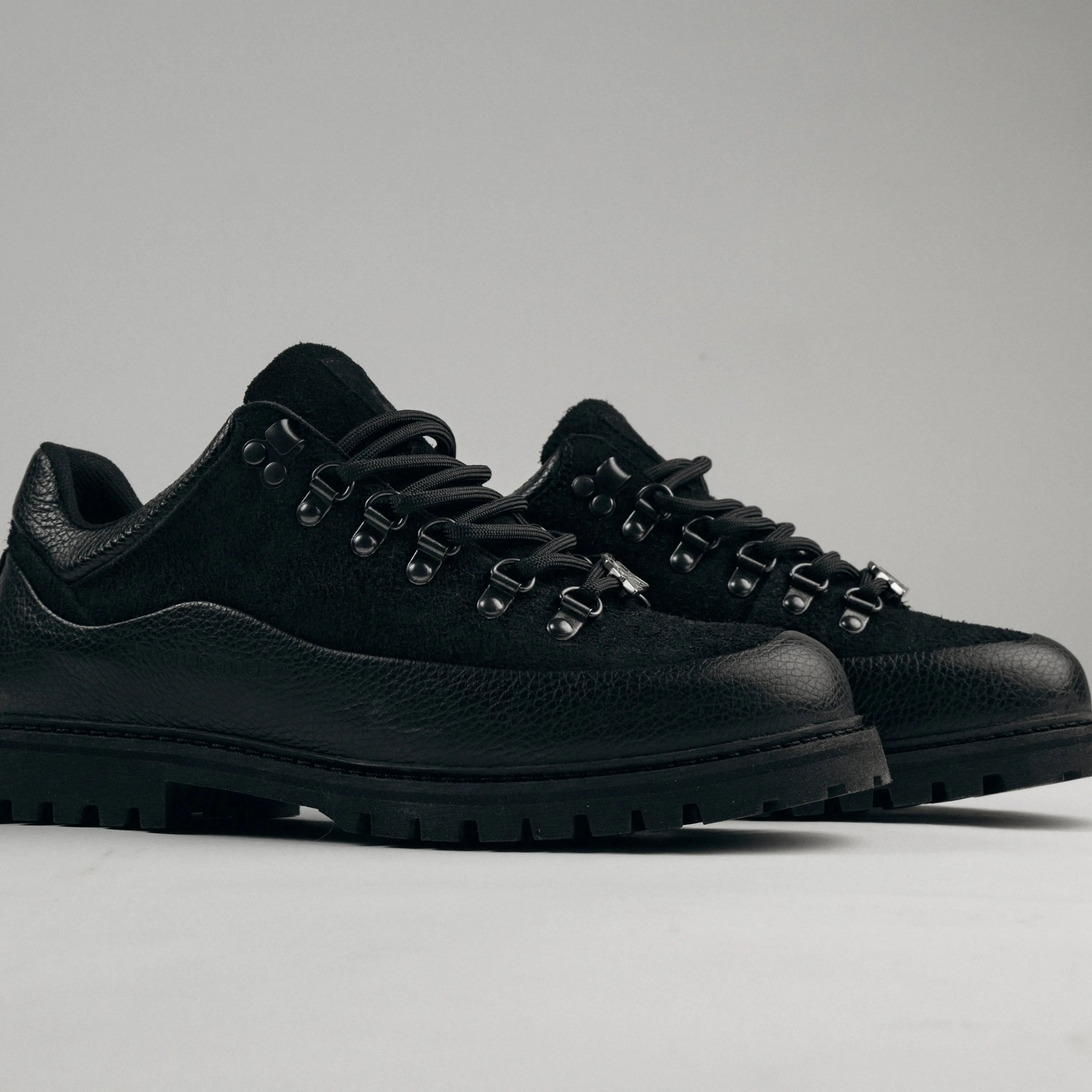 Chaussures Flower Instinct Booted Goat Black Healy