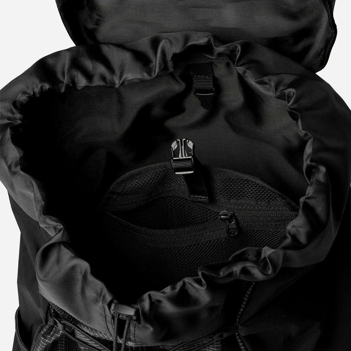 Found Pocket Focus Light Rucksack Black