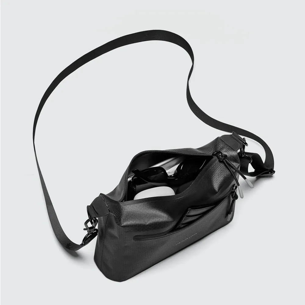 Sacoche Gaston Luga Lightweight DuoSeal Crossbody Black