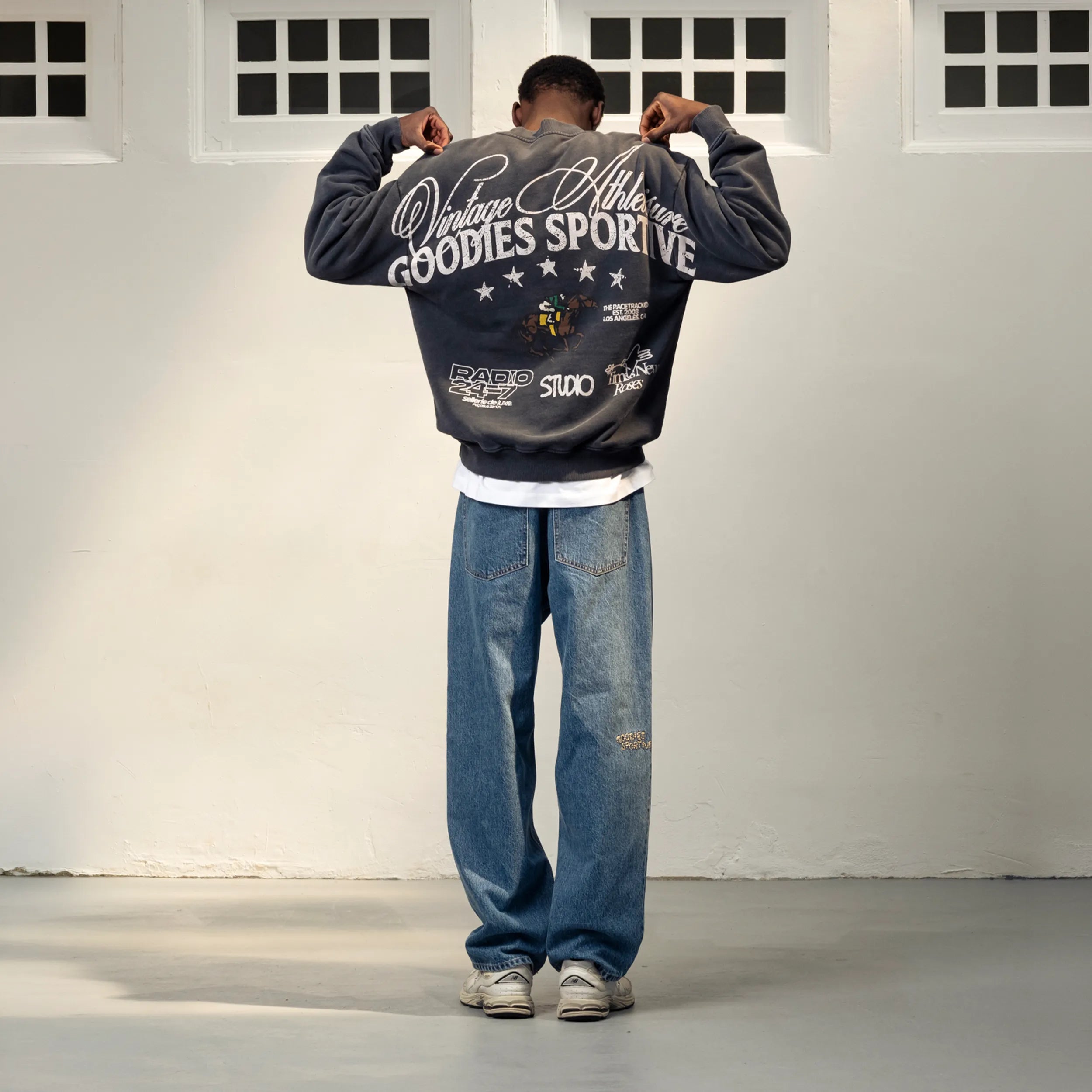 Sweat Goodies Sportive Radio 24:7 crewneck Grey Fadeout
