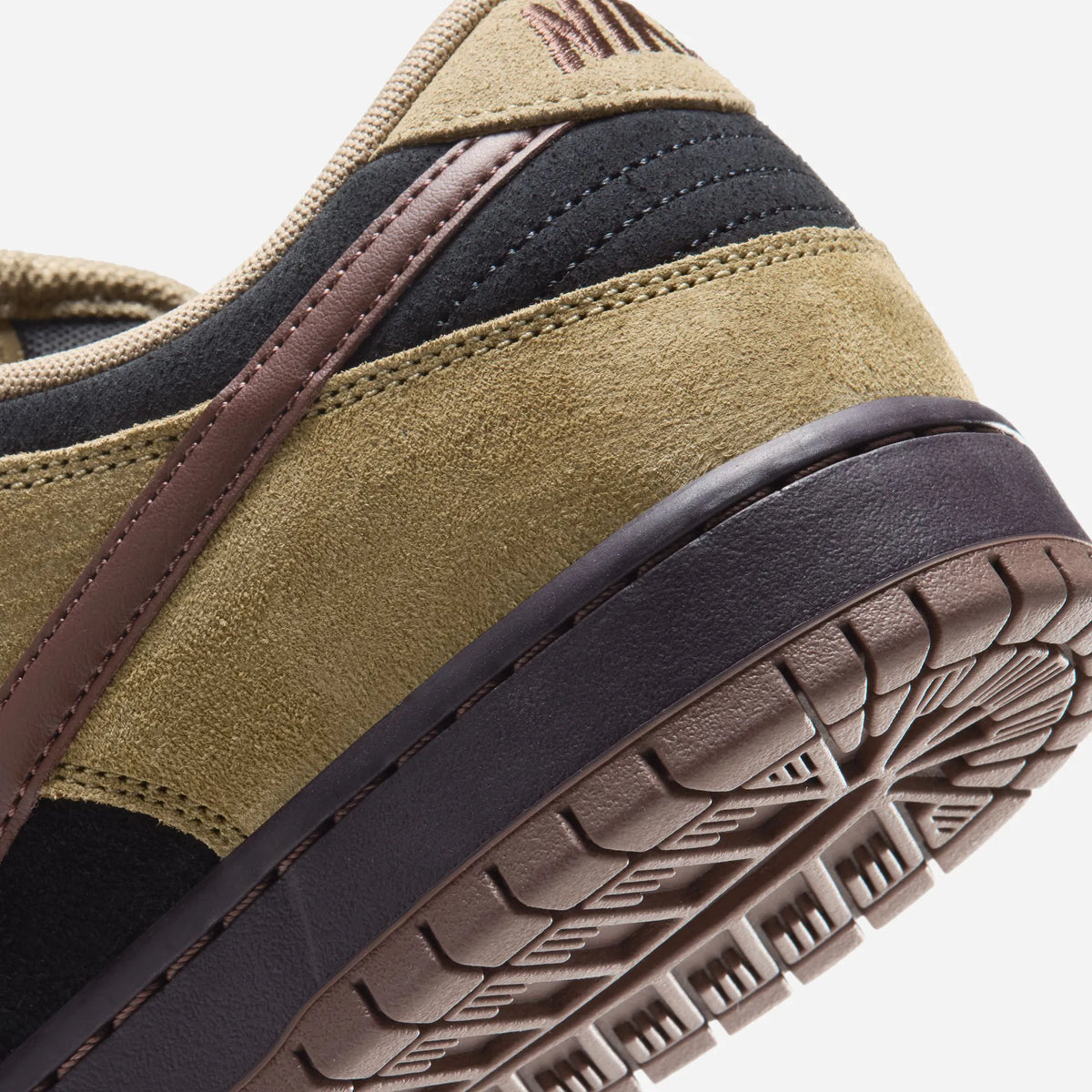 Nike SB Dunk Low Pro Filbert light Chocolate Black Burgundy Ash