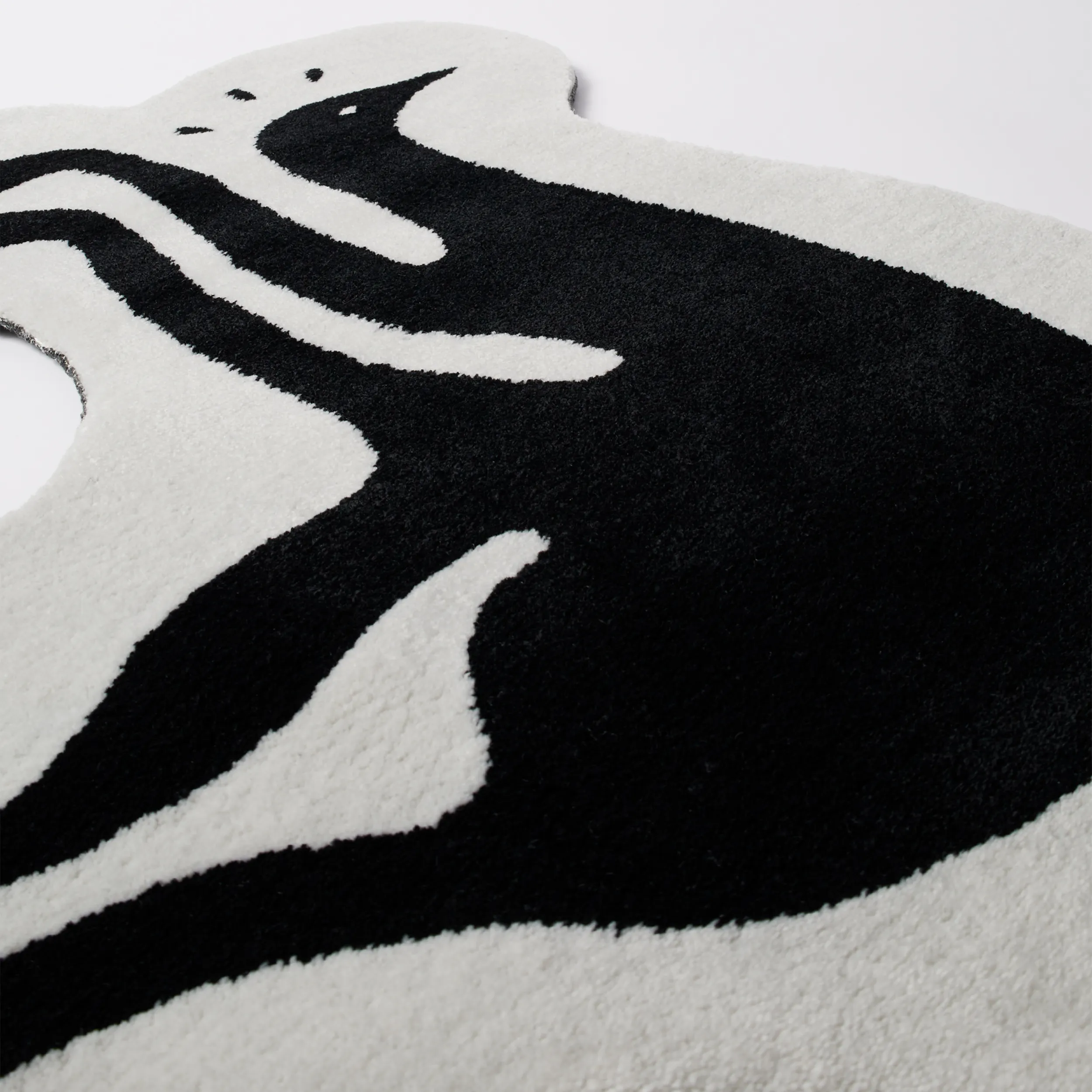Parra High Heel Gloves Tufted Rug