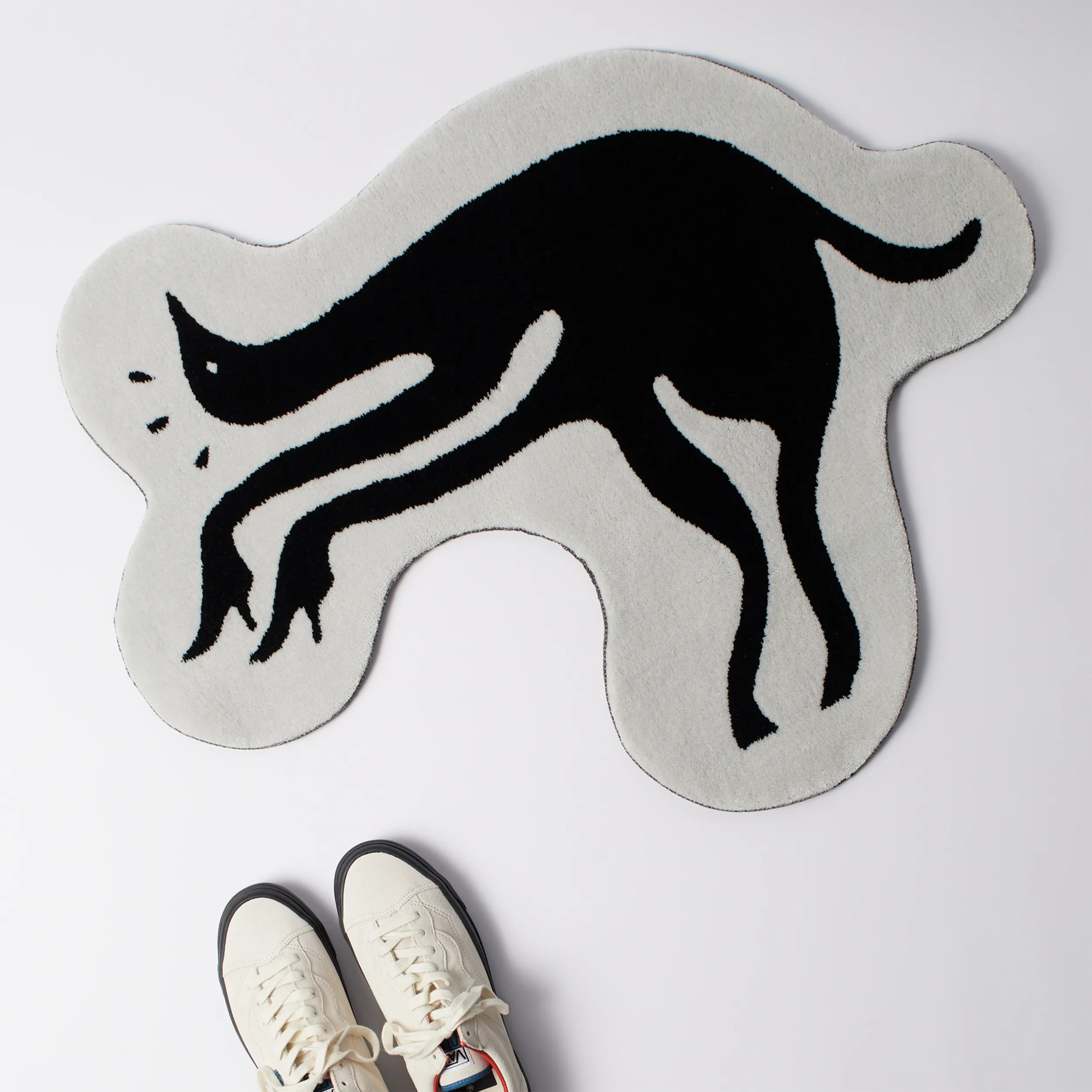 Parra High Heel Gloves Tufted Rug