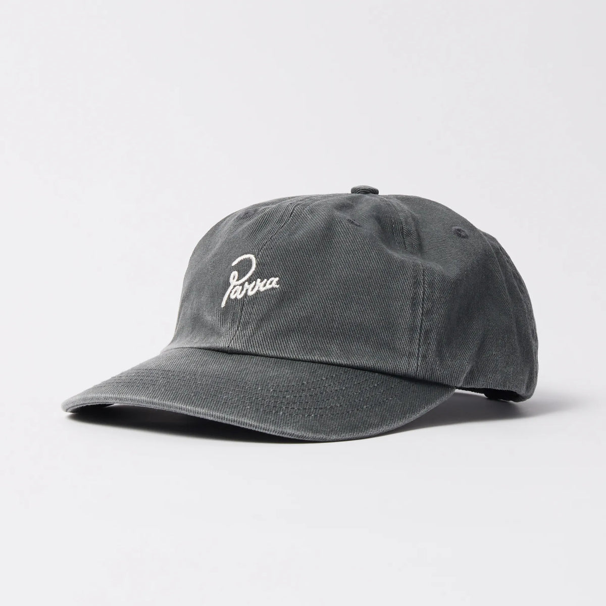 Casquette Parra Signature 6 Panel grise en twill de coton stonewashed avec broderie crème, vue de face