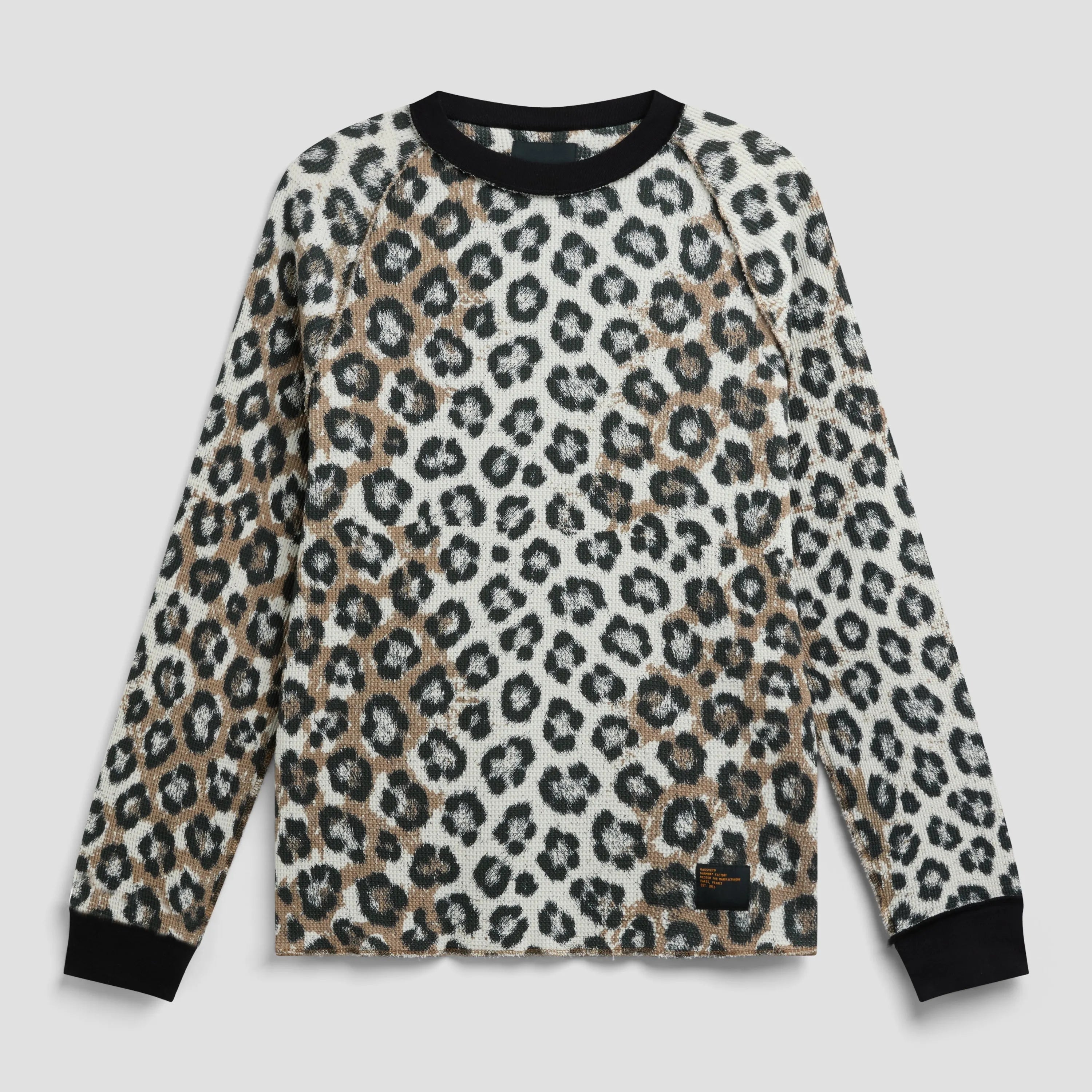T-shirt thermique à manches longues Rassvet Leopard imprimé animal vue de face.