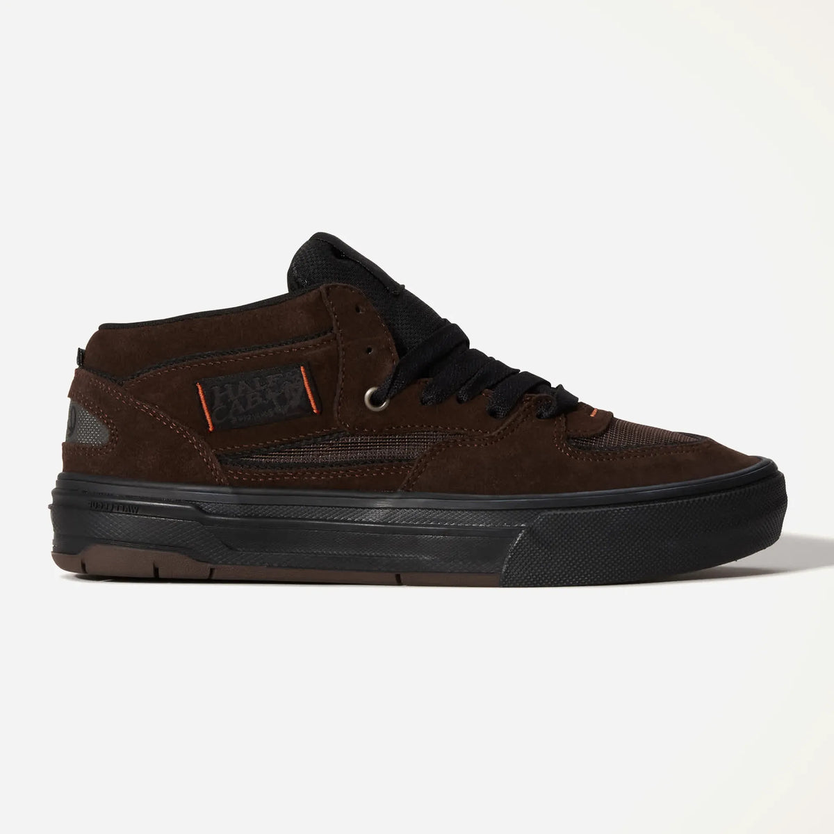 Vans Skate Half Cab Wafflecup Rizzo Brown Black, sneaker skate mi-montante en cuir et daim marron, vue profil