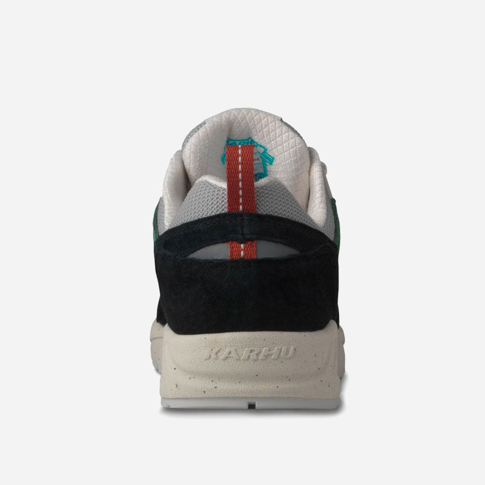 KARHU - FUSION 2.0 - Jet Black Bright White
