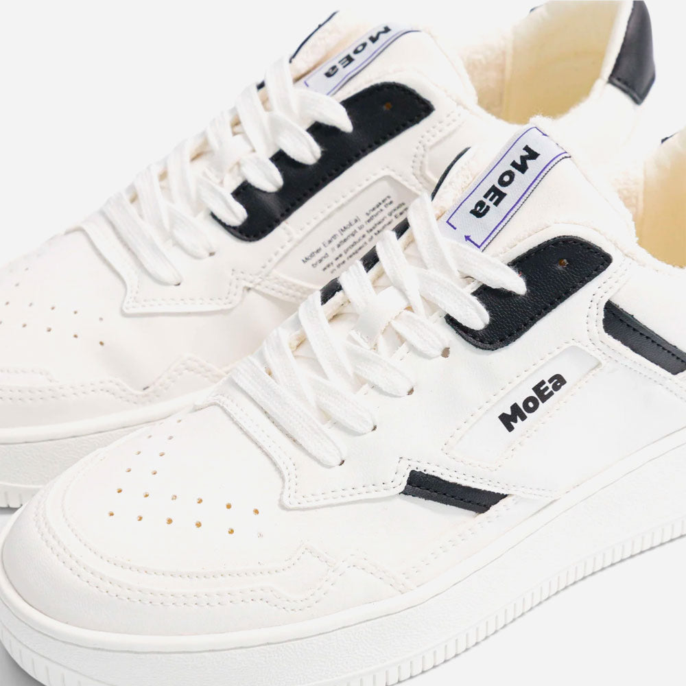 MoEA - GEN1 GRAPE - White - Black