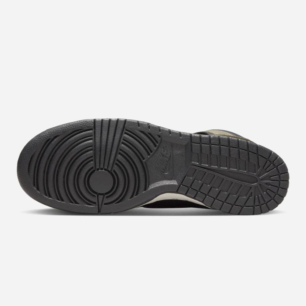 NIKE SB - DUNK HIGH OG QS PAWNSHOP - Black - Black - Metallic Gold