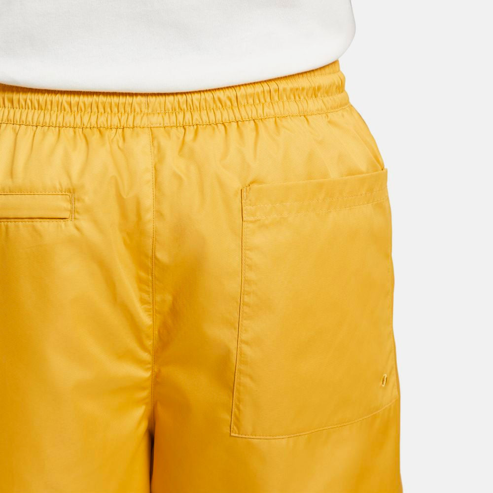 NIKE SB - SKATE CHINO SHORT - Sanded Gold - Black