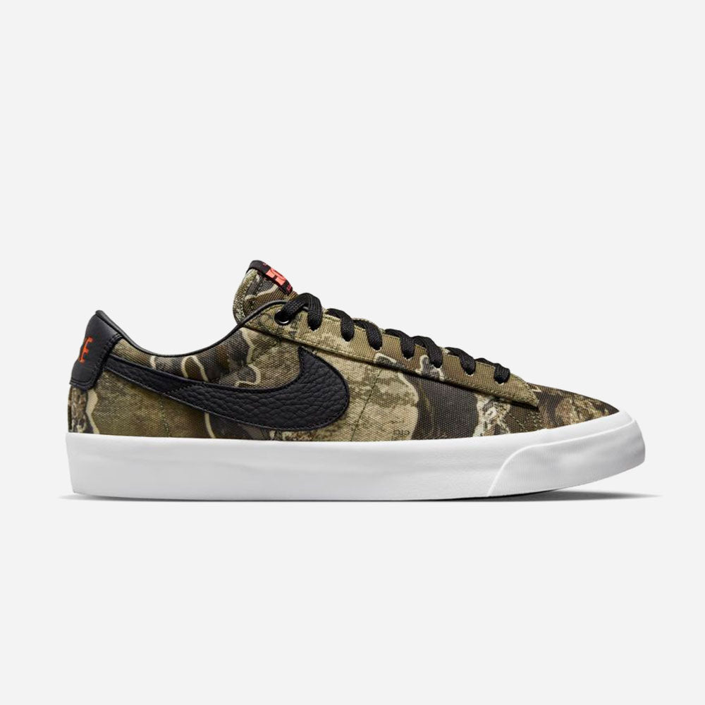 NIKE SB - ZOOM BLAZER LOW PRO GT - BLACK SAFETY ORANGE BLACK PHOTON DUST