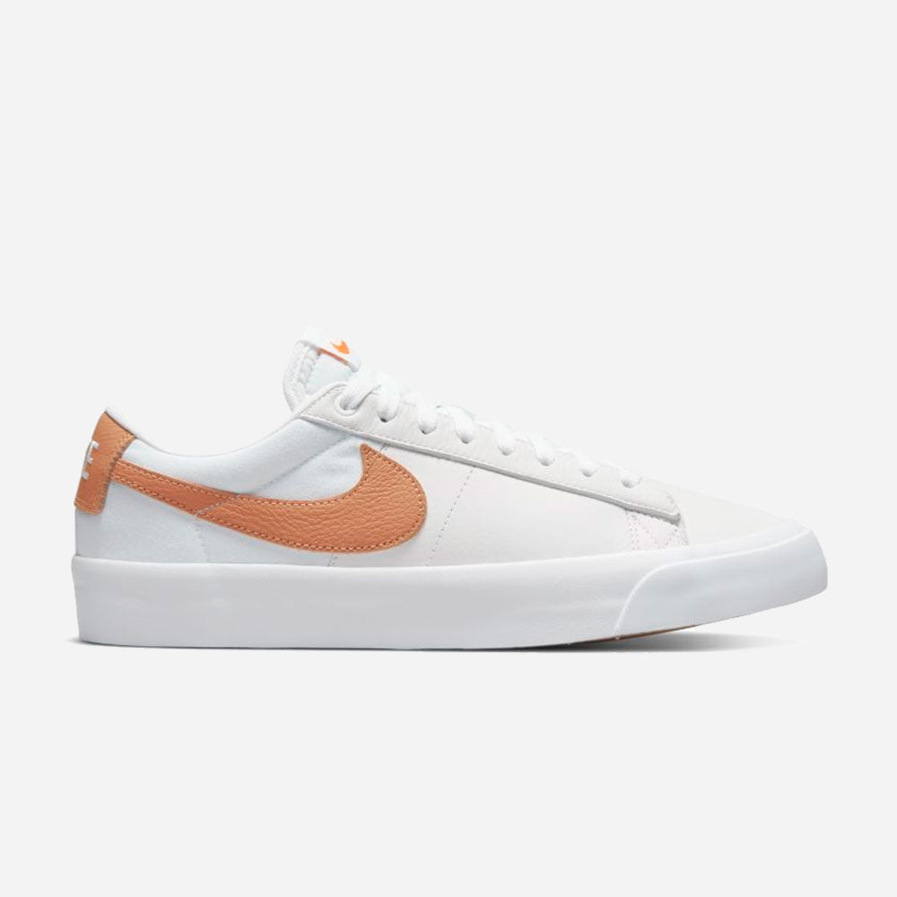 NIKE SB - ZOOM BLAZER LOW PRO GT - WHITE LT COGNAC WHITE LT COGNAC