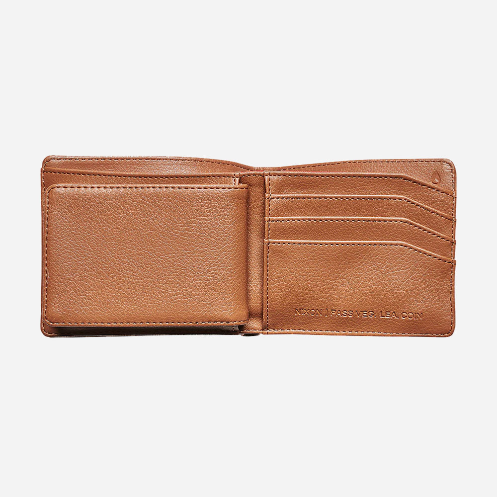 NIXON - PASS VEGAN LEATHER COIN WALLET - Saddle