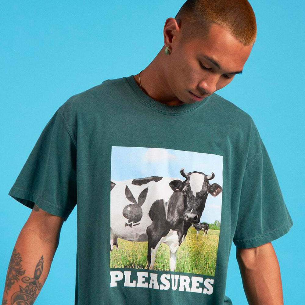 PLEASURES x PLAYBOY - MOO T-SHIRT - Green