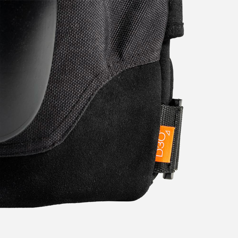 PRO -TEC - "PRO" knee protectors - black