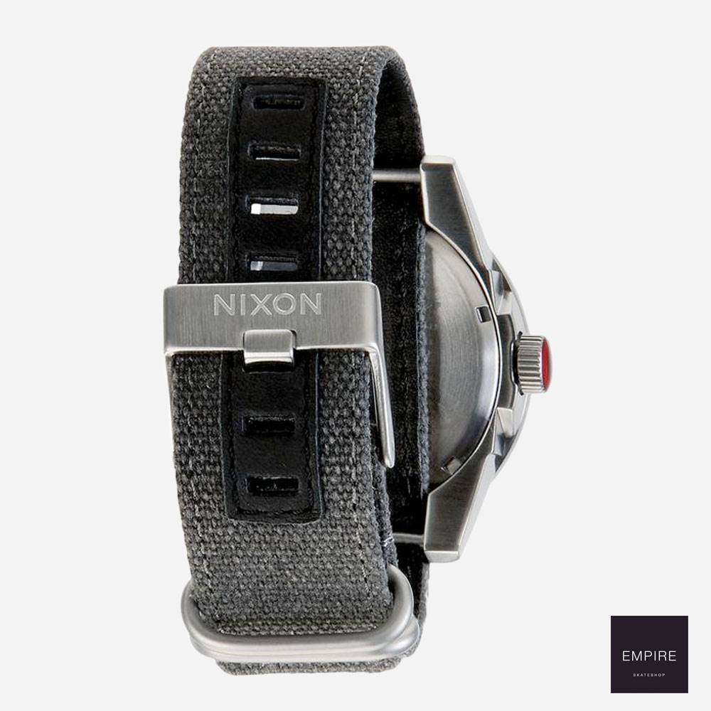 NIXON CORPORAL - White